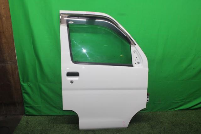 【中古】中古部品 ハイゼット S321V 右ﾌﾛﾝﾄﾄﾞｱ 【3330950100-000057230713100】 21,601円