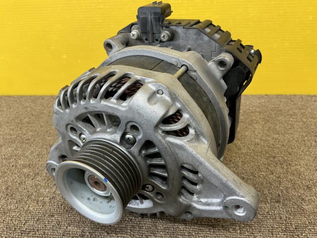【中古】中古部品 ソリオ MA37S オルタネーター 【3330960100-000052624160200】|e-cleマート