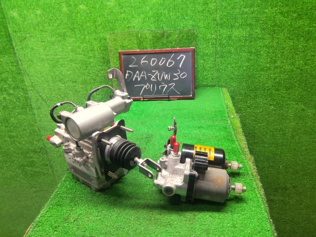【中古】中古部品 プリウス ZVW30 ABSｱｸﾁｭｴｰﾀｰ 【3330990200-000026006742500】