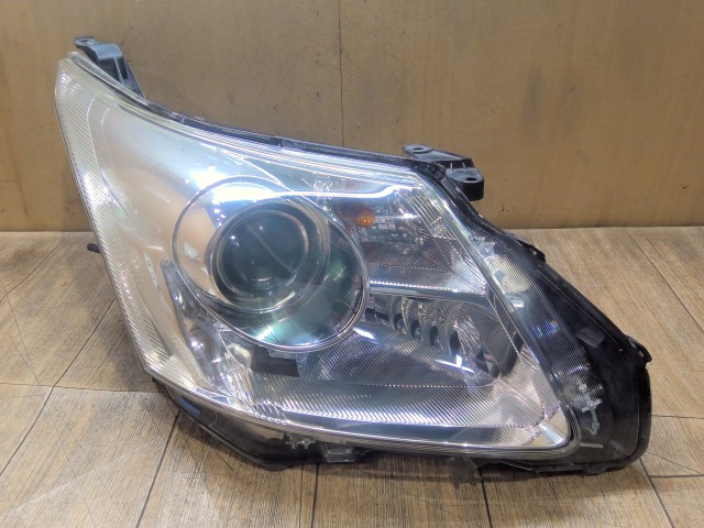 【中古】中古部品 アベンシス ZRT272W 右ﾍｯﾄﾞﾗﾝﾌﾟ 【3310390100-260129002110800】 15,923円