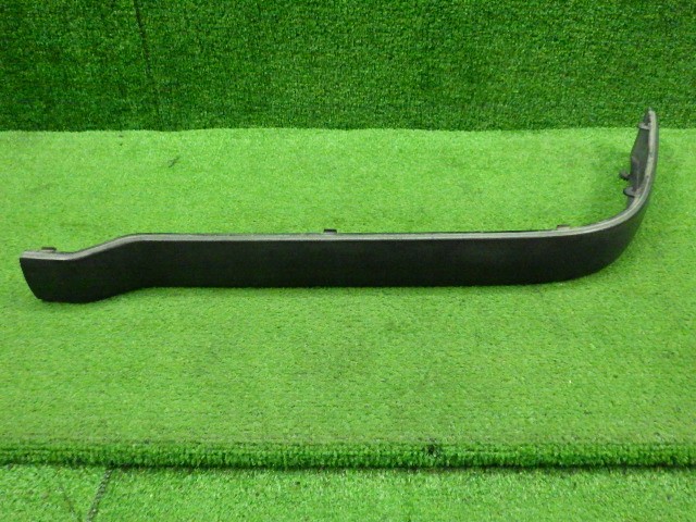 【中古】中古部品 BMW 3シリーズ BE19 ﾌﾟﾛﾃｸﾀｰ・ﾓｰﾙ(ﾄﾞｱ以外) 【3330250100-000000922818500】
