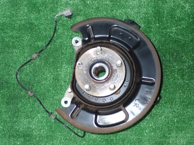 【中古】中古部品 ＸＶ GT3 左ﾘｱﾅｯｸﾙﾊﾌﾞ 【3330450100-260205000144440】