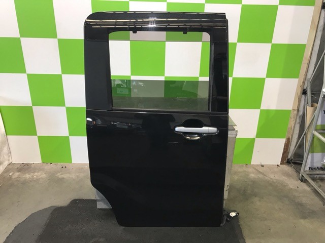 【中古】中古部品 シフォン LA650F 右ﾘｱﾄﾞｱ 【3330530100-000005504813300】