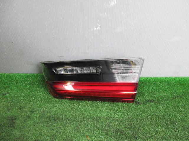 【中古】中古部品 BMW 3シリーズ 5F20 右ﾌｨﾆｯｼｬｰﾊﾟﾈﾙ 【3330560100-260206000415210】