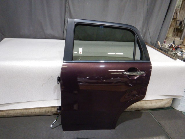 【中古】中古部品 キャスト LA250S 左ﾘｱﾄﾞｱ 【3330810100-260206000113400】