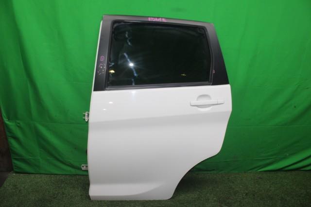【中古】中古部品 ｅＫカスタム B11W 左ﾘｱﾄﾞｱ 【3330950100-000057240913400】
