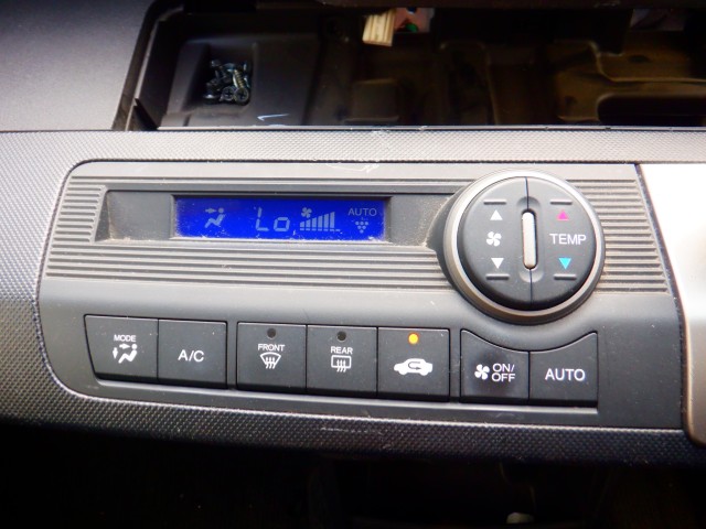 【中古】中古部品 フリード GB3 A/Cｽｲｯﾁﾊﾟﾈﾙ 【3340140100-000025340760900】