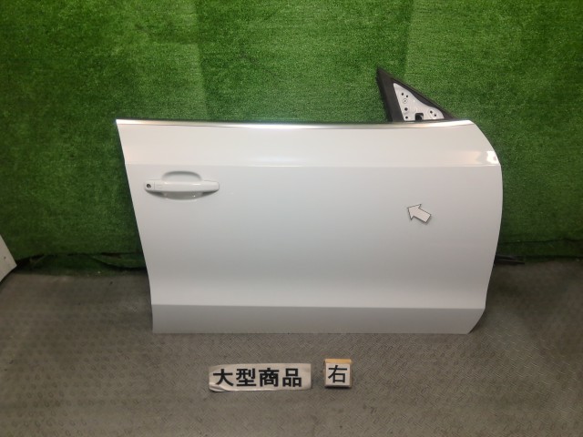【中古】中古部品 アウディ A5 8TCDNL 右ﾌﾛﾝﾄﾄﾞｱ 【3330990700-202511005113100】