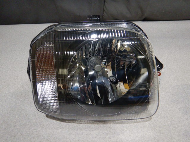 【中古】中古部品 ＡＺ－オフロード JM23W 右ﾍｯﾄﾞﾗﾝﾌﾟ 【3330810100-260203000110800】