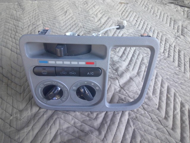 【中古】中古部品 ワゴンＲ MH23S A/Cｽｲｯﾁﾊﾟﾈﾙ 【3340030100-151281000060900】