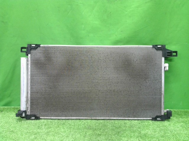 【中古】中古部品 プリウス ZVW55 ｺﾝﾃﾞﾝｻｰ 【3310200100-000022444160600】