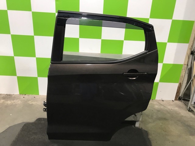 【中古】中古部品 ｅＫワゴン B33W 左ﾘｱﾄﾞｱ 【3330530100-000005505213400】