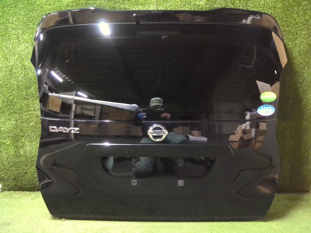 【中古】中古部品 デイズ B43W ﾊﾞｯｸﾄﾞｱ 【3260460000-260205000515800】