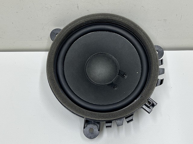 【中古】中古部品 ボルボ 40シリーズ MB4164T ｽﾋﾟｰｶｰ 【3310070100-0000Y0770967501】