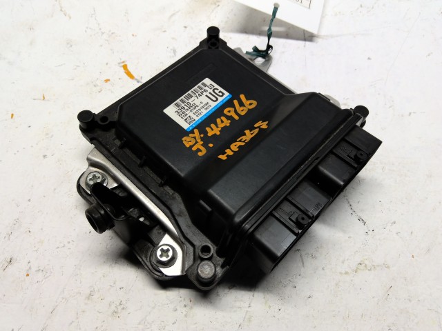 【中古】中古部品 アルト HA36S ｴﾝｼﾞﾝｺﾝﾋﾟｭｰﾀｰ 【3310160100-000004496663100】