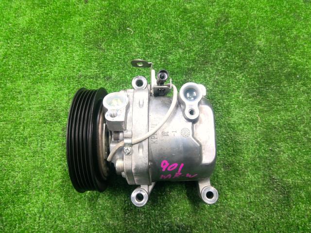 【中古】中古部品 ＭＲワゴン MF33S A/Cｺﾝﾌﾟﾚｯｻｰ 【3310200100-000022590160700】