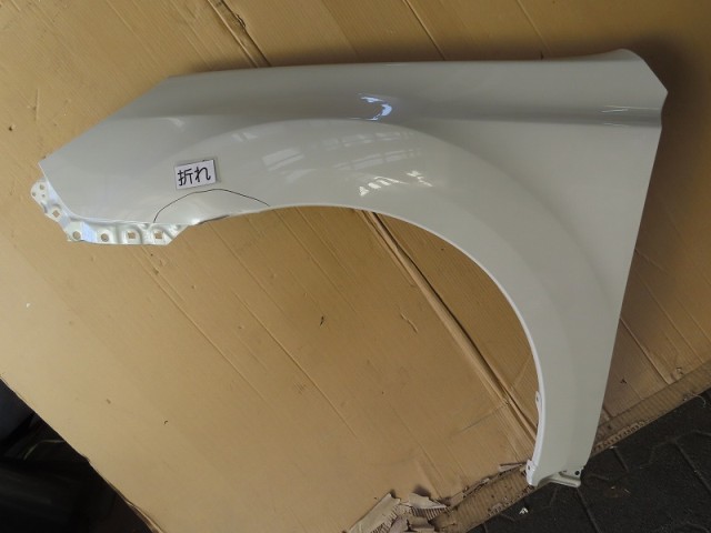 【中古】中古部品 レガシィ BR9 左ﾌﾛﾝﾄﾌｪﾝﾀﾞｰ 【3380050000-000038012410700】