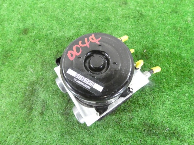 【中古】中古部品 プレマシー CWFFW ABSｱｸﾁｭｴｰﾀｰ 【3260250000-000026004442500】｜e-cleマート