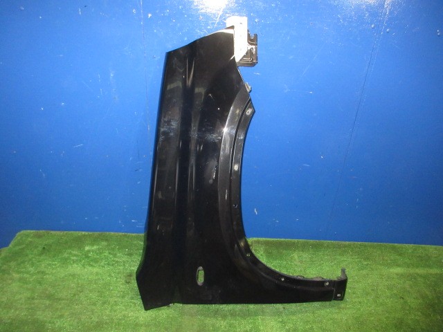 【中古】中古部品 エクストレイル DNT31 右ﾌﾛﾝﾄﾌｪﾝﾀﾞｰ 【3310270100-000015199910600】