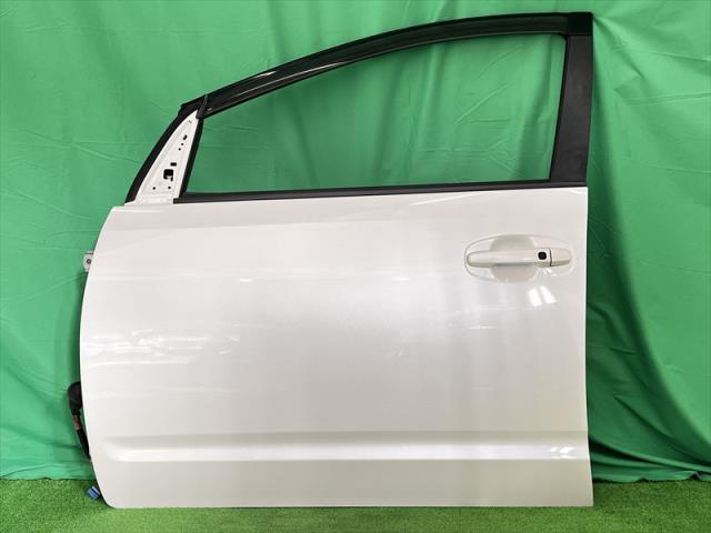 【中古】中古部品 プリウス NHW20 左ﾌﾛﾝﾄﾄﾞｱ 【3330240100-002026515313200】