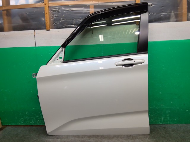 【中古】中古部品 フリード GB7 左ﾌﾛﾝﾄﾄﾞｱ 【3260310000-260212000113200】