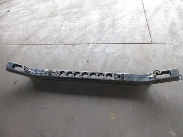 【中古】中古部品 ファイター FK65FY フロントバンパー 【3310270100-000015026610101】|e-cleマート