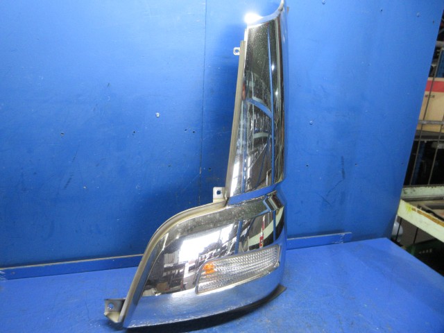 【中古】中古部品 ふそう大型車 FV60VY 左ﾌﾛﾝﾄｺｰﾅｰﾊﾟﾈﾙ 【3310270100-000015161411400】