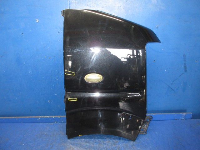 【中古】中古部品 エブリィ DA64W 右ﾌﾛﾝﾄﾌｪﾝﾀﾞｰ 【3310270100-000015210810600】