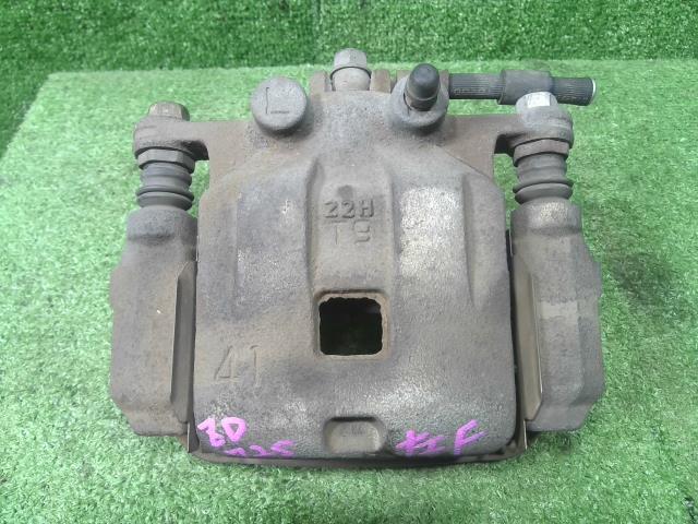 【中古】中古部品 スイフト ZD72S 左ﾌﾛﾝﾄｷｬﾘﾊﾟｰ 【3330900100-000025184744360】