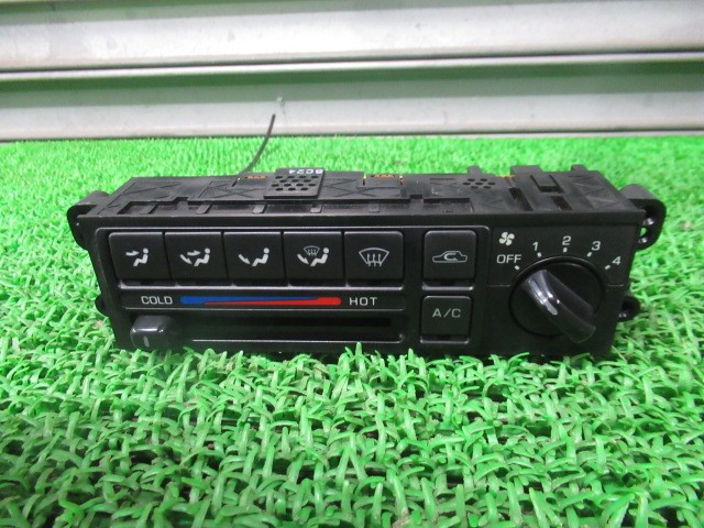 【中古】中古部品 ラシーン RFNB14 A/Cｽｲｯﾁﾊﾟﾈﾙ 【3330540100-251218000960900】