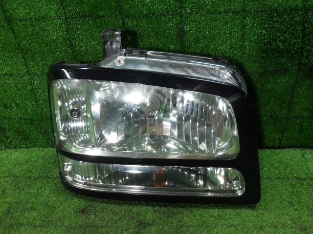 【中古】中古部品 エブリィ DA62W 右ﾍｯﾄﾞﾗﾝﾌﾟ 【3330420100-260205000110800】