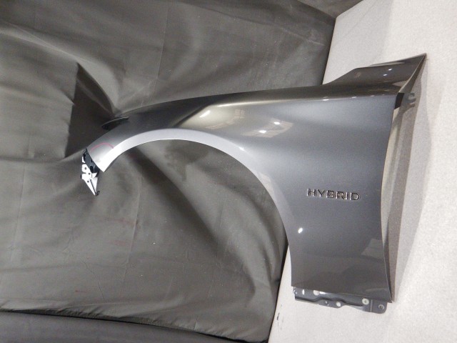 【中古】中古部品 スカイライン HV37 左ﾌﾛﾝﾄﾌｪﾝﾀﾞｰ 【3330810100-260212000510700】