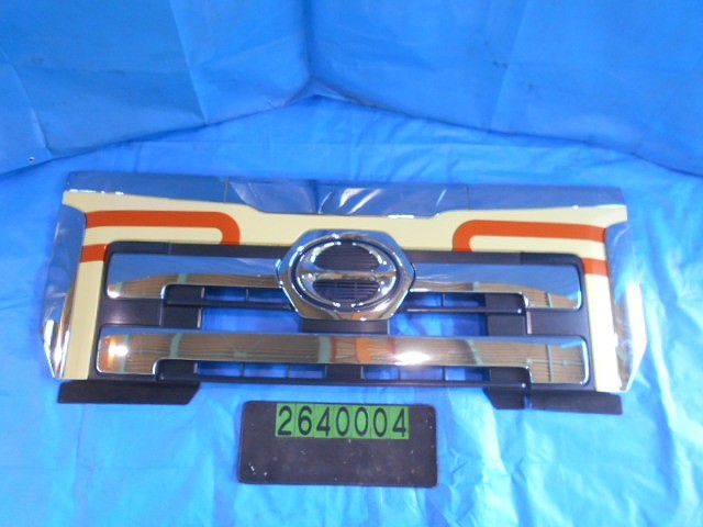 【中古】中古部品 日野大型車 FH1ANAG ﾌﾛﾝﾄﾊﾟﾈﾙ 【3310040100-000264000410300】