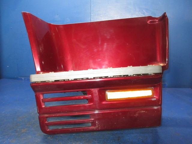 【中古】中古部品 ふそう大型車 FS64VZ 右ｻｲﾄﾞｽﾃｯﾌﾟ 【3310270100-000015217813700】｜e-cleマート