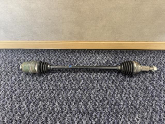 【中古】中古部品 ハイゼット S211P 右ﾌﾛﾝﾄﾄﾞﾗｲﾌﾞｼｬﾌﾄ 【3330440100-260217000142100】
