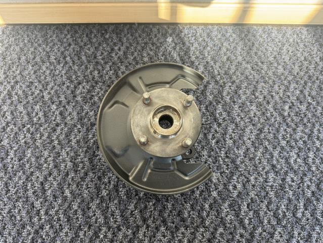 【中古】中古部品 ハイゼット S211P 左ﾌﾛﾝﾄﾅｯｸﾙﾊﾌﾞ 【3330440100-260217000144340】