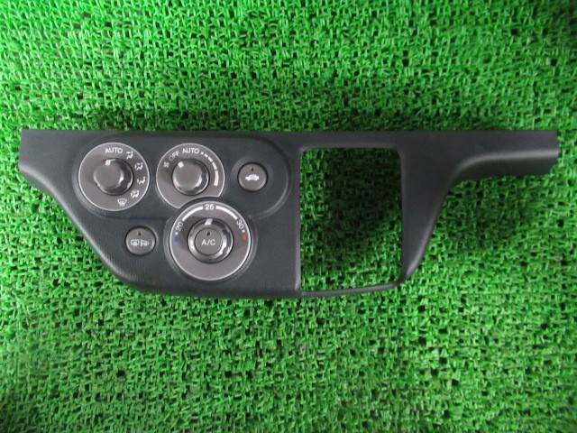 【中古】中古部品 クロスロード RT4 A/Cｽｲｯﾁﾊﾟﾈﾙ 【3330540100-260114000460900】