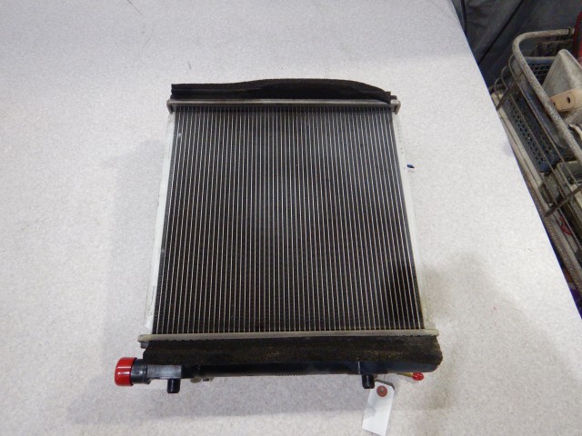 【中古】中古部品 ラパン HE22S ﾗｼﾞｴｰﾀ 【3330810100-260216000220400】
