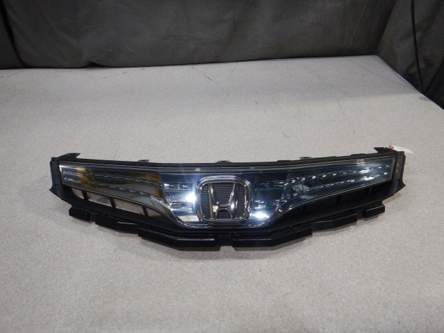 【中古】中古部品 フィットシャトル GP2 ﾗｼﾞｴｰﾀｸﾞﾘﾙ 【3330810100-260216000110400】