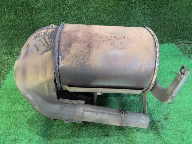 【中古】中古部品 サンバー TW1 ﾘｱﾏﾌﾗｰ 【3260070000-260216000322500】｜e-cleマート 26,598円