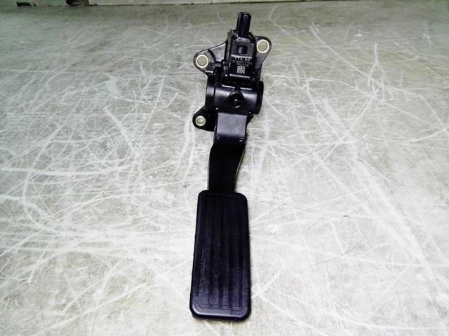 【中古】中古部品 Ｎ－ＢＯＸ JF3 ﾍﾟﾀﾞﾙ 【3310050100-251030000177501】
