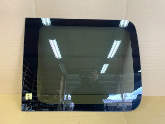 【中古】中古部品 ハイゼット S331V 左ｸｫｰﾀｰｶﾞﾗｽ 【3330650100-000263000217290】 9,240円
