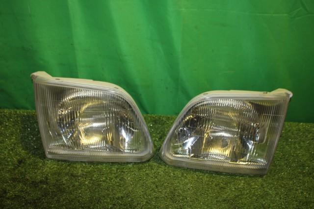 【中古】中古部品 サンバー TV2 左ﾍｯﾄﾞﾗﾝﾌﾟ 【3330950100-000058061010900】