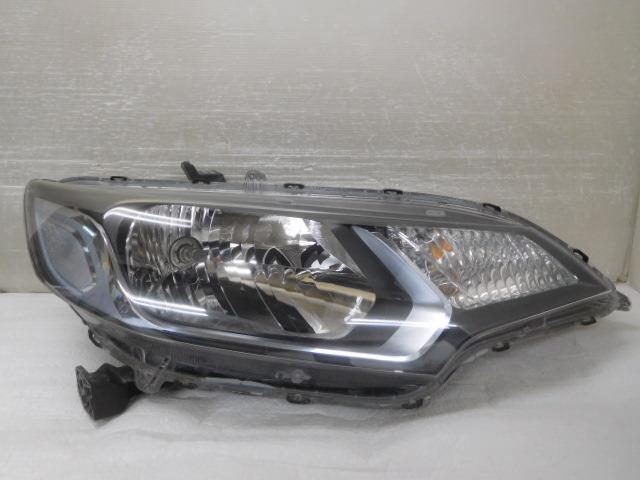 【中古】中古部品 フィット GP5 右ﾍｯﾄﾞﾗﾝﾌﾟ 【3380050000-000038017710800】