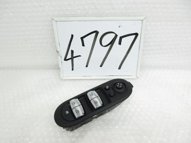 【中古】中古部品 BMW ミニ XU15M ﾊﾟﾜｰｳｲﾝﾄﾞｳｽｲｯﾁ 【3500170000-260218501261900】