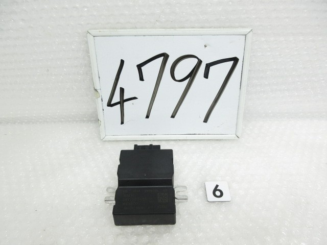 【中古】中古部品 BMW ミニ XU15M A/Cｺﾝﾋﾟｭｰﾀｰ 【3500170000-260218502863900】 9,447円