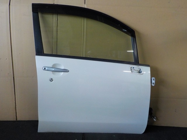 【中古】中古部品 ムーヴ LA100S 右ﾌﾛﾝﾄﾄﾞｱ 【3260200000-260216000313100】