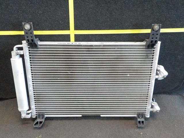 【中古】中古部品 パジェロミニ H58A コンデンサー 【3260200000-260212000460600】