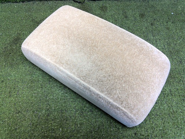 【中古】中古部品 クラウン JZS171 ｺﾝｿｰﾙﾎﾞｯｸｽ 【3330200100-252208000077100】