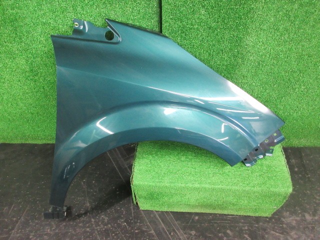 【中古】再生部品 オーラ FE13 右フロントフェンダー 【3380010000-260219500610600】|e-cleマート